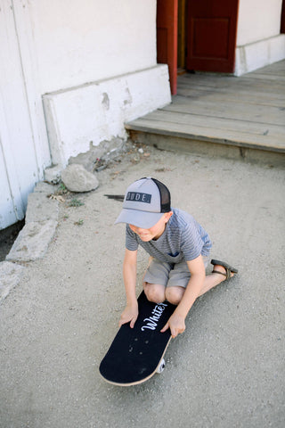 DUDE Trucker Hat in Grey & Black